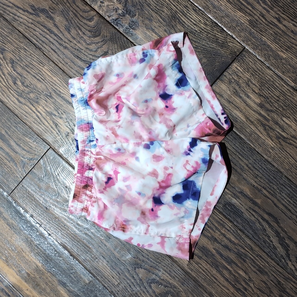 Lined tie dye athletic shorts